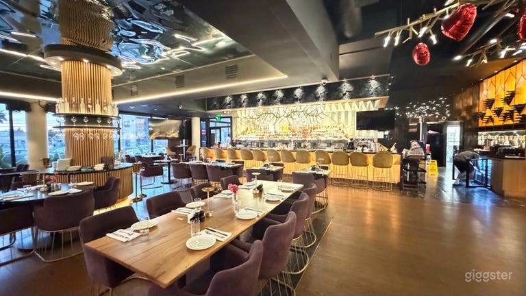  Luxury Dining Space in LA 