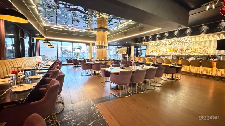  Luxury Dining Space in LA 
