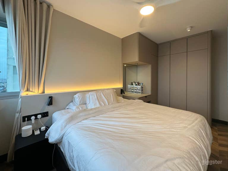  5 Room spacious High Floor Home 