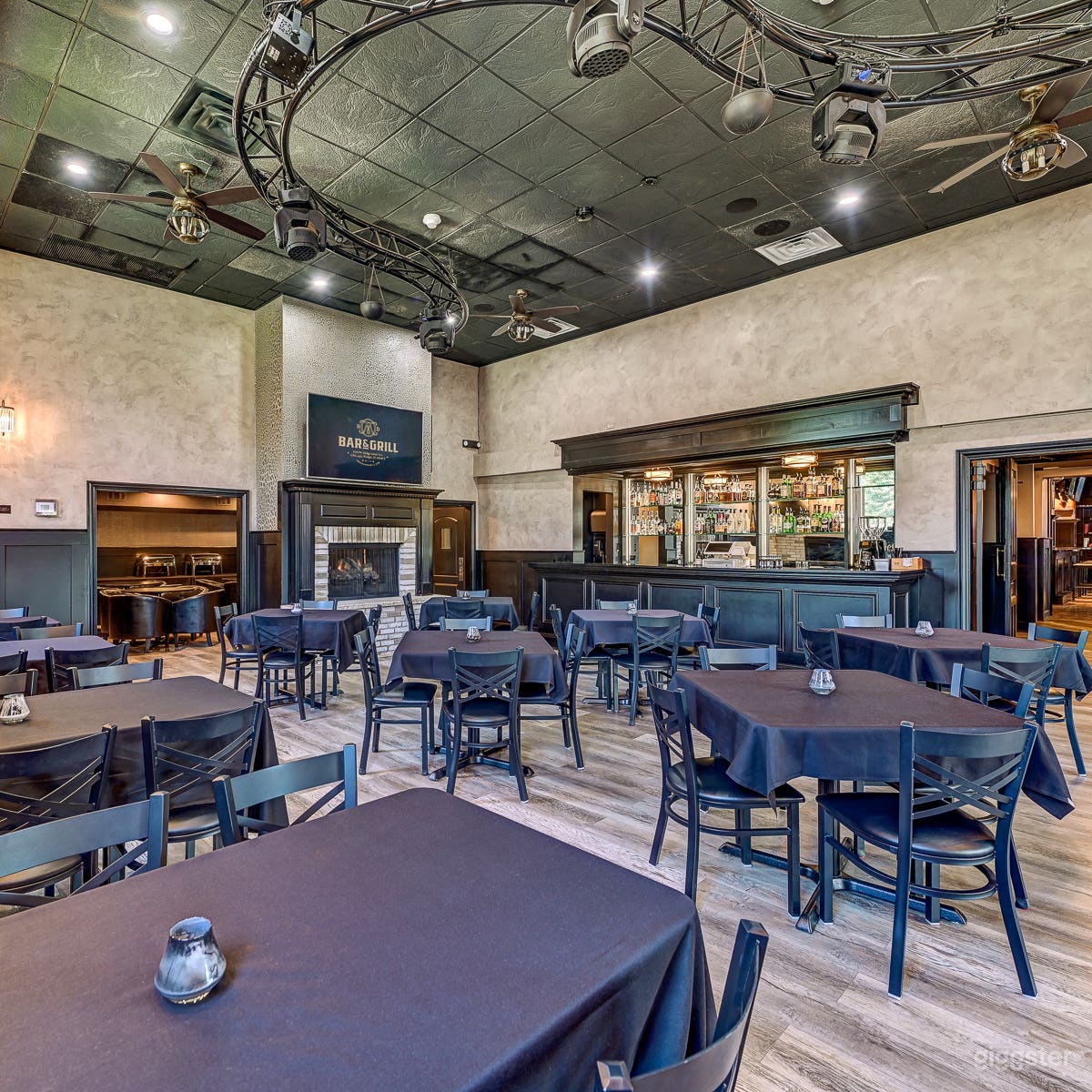 HMD Bar and Grill Private Dining Room Photo 1