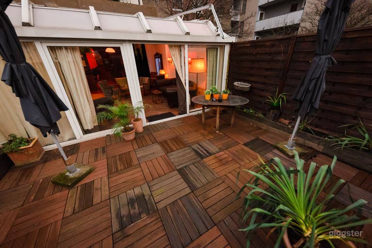  Outdoor Area 