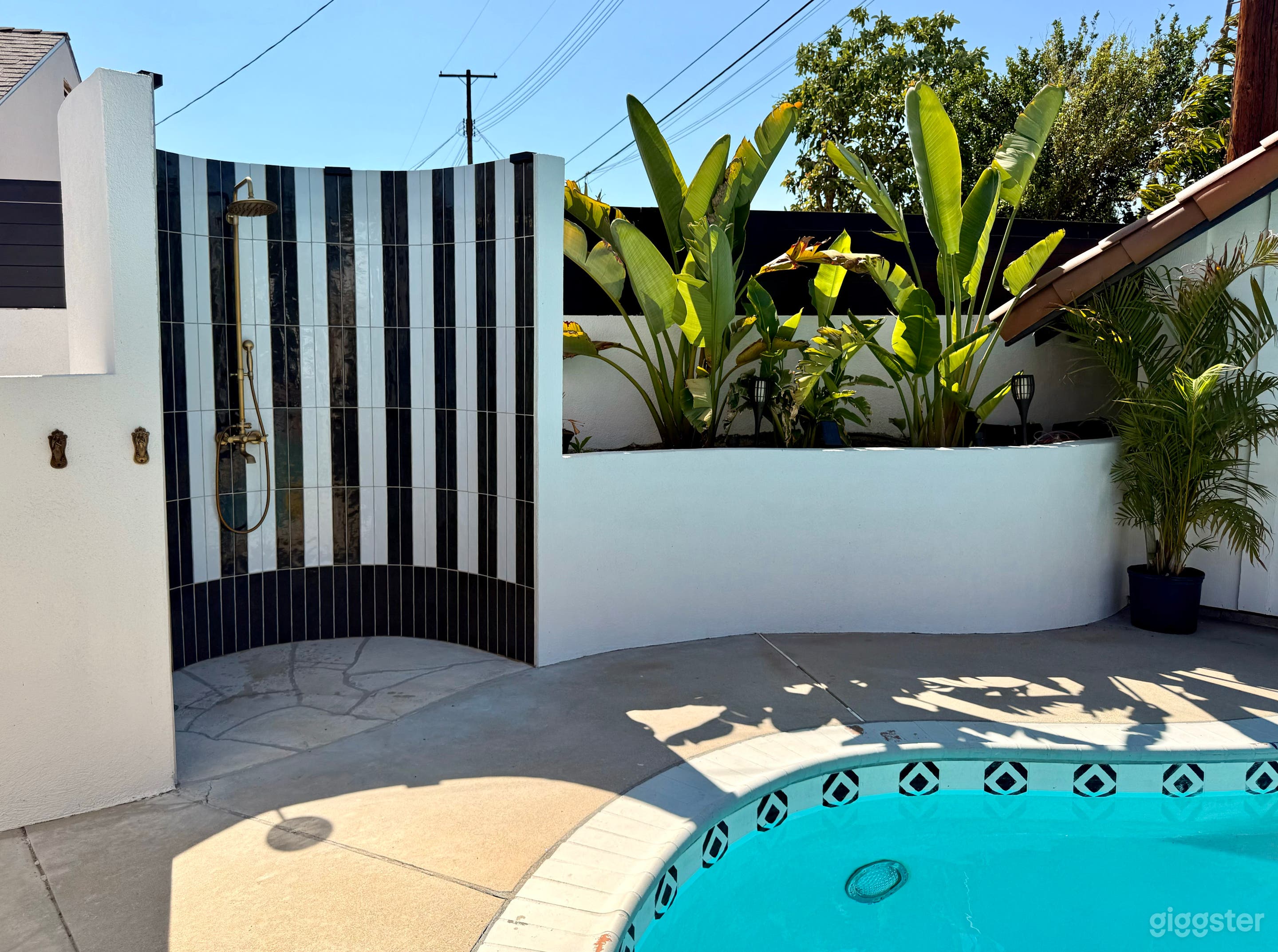 Bright Remodeled House- Contemporary, Open Kitchen Photo 4