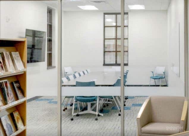 Library's Collaborative study room in Jones creek branch Photo 1