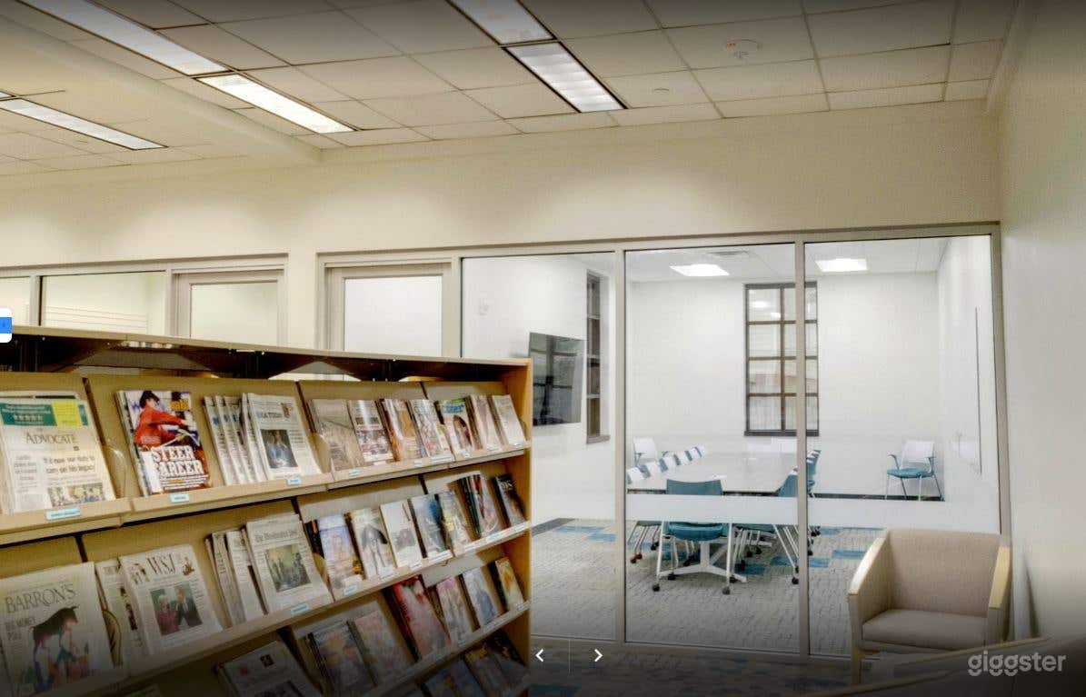 Library's Collaborative study room in Jones creek branch Photo 2