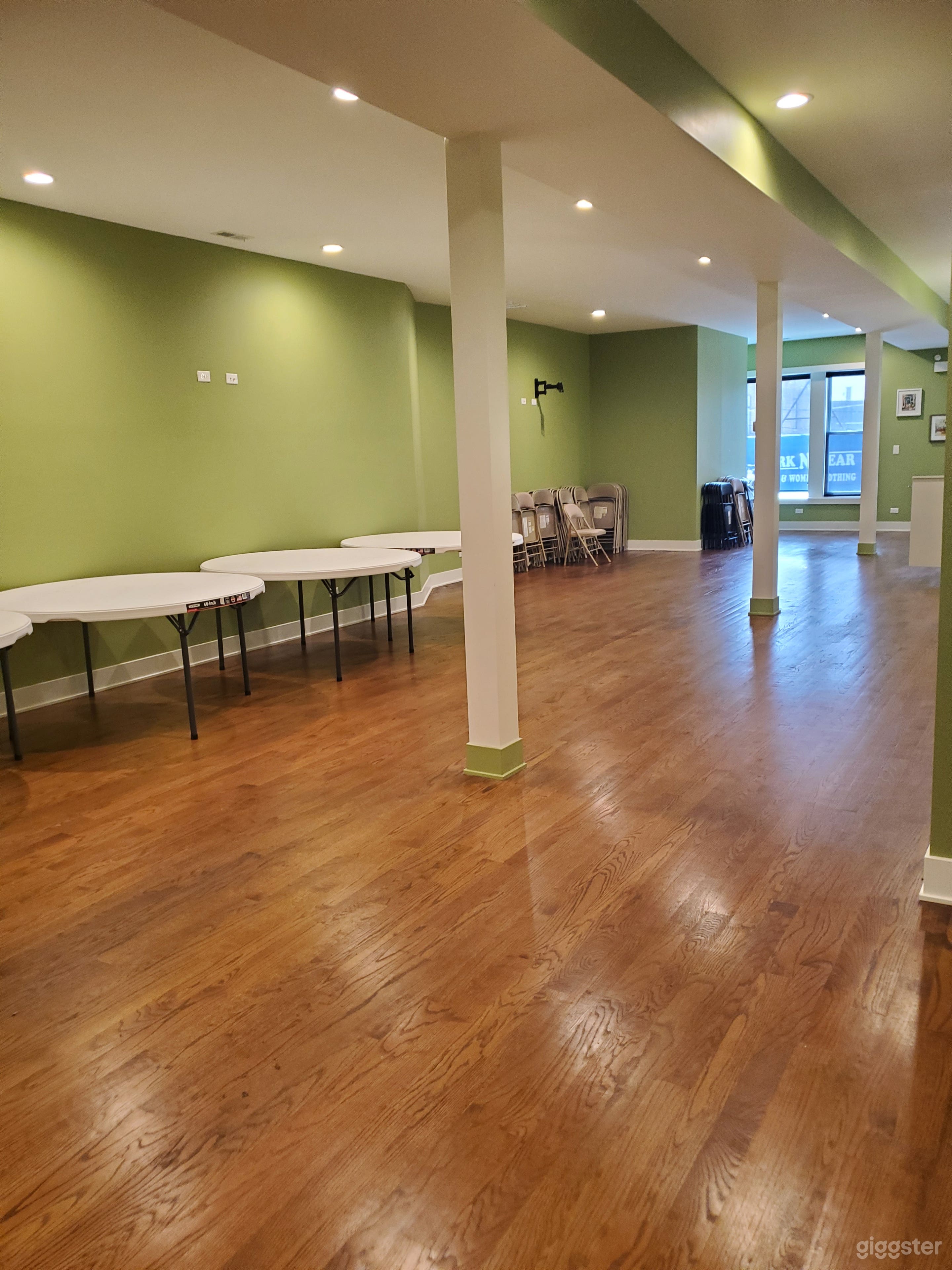 Dine-In Restaurant with Open Space Upstairs Photo 1