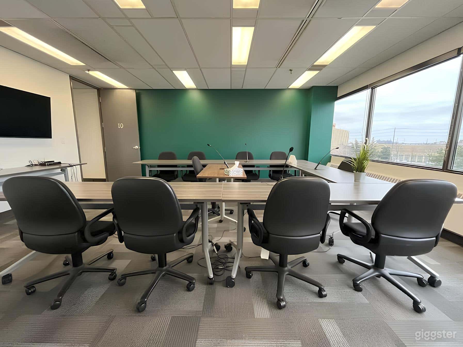 Modern Meeting Room for 12 (Room #10) Photo 1
