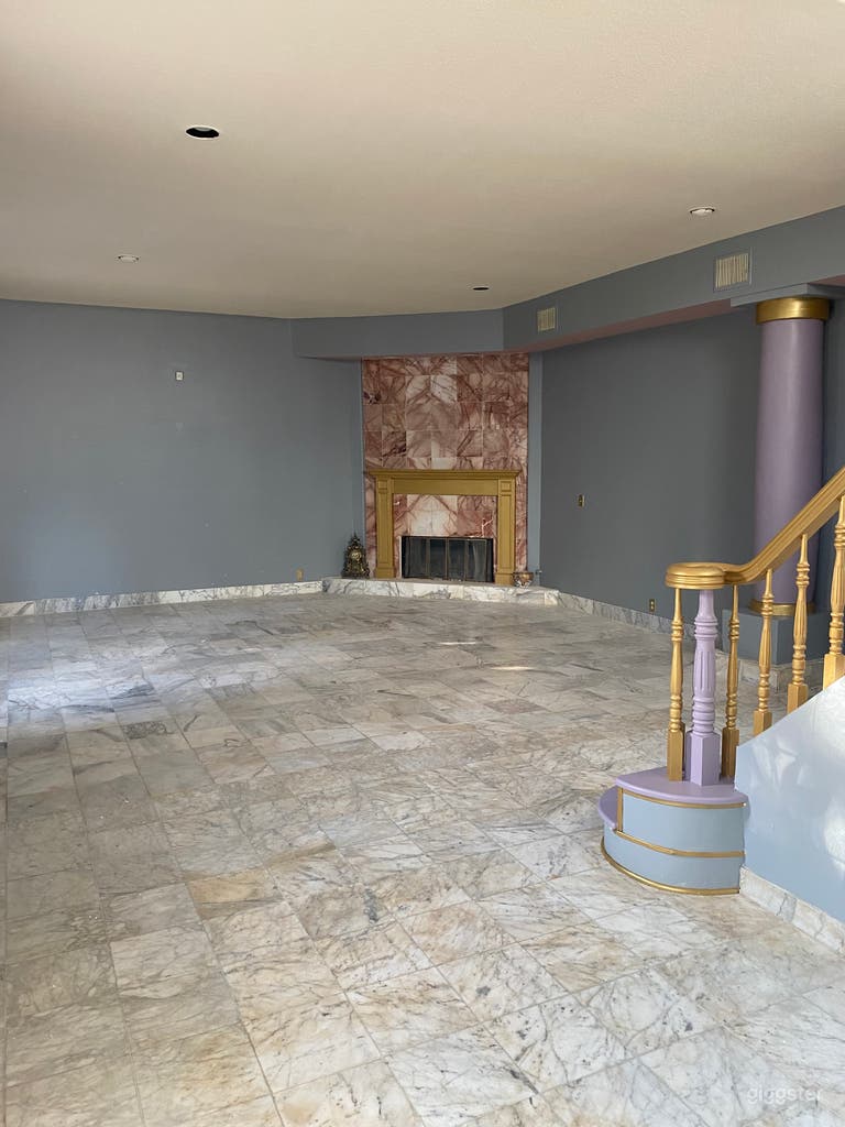  Eccentric, Handcrafted 1988 Tudor 