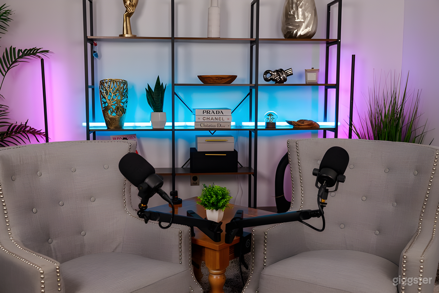 Luxe Podcast Studio Set Photo 1