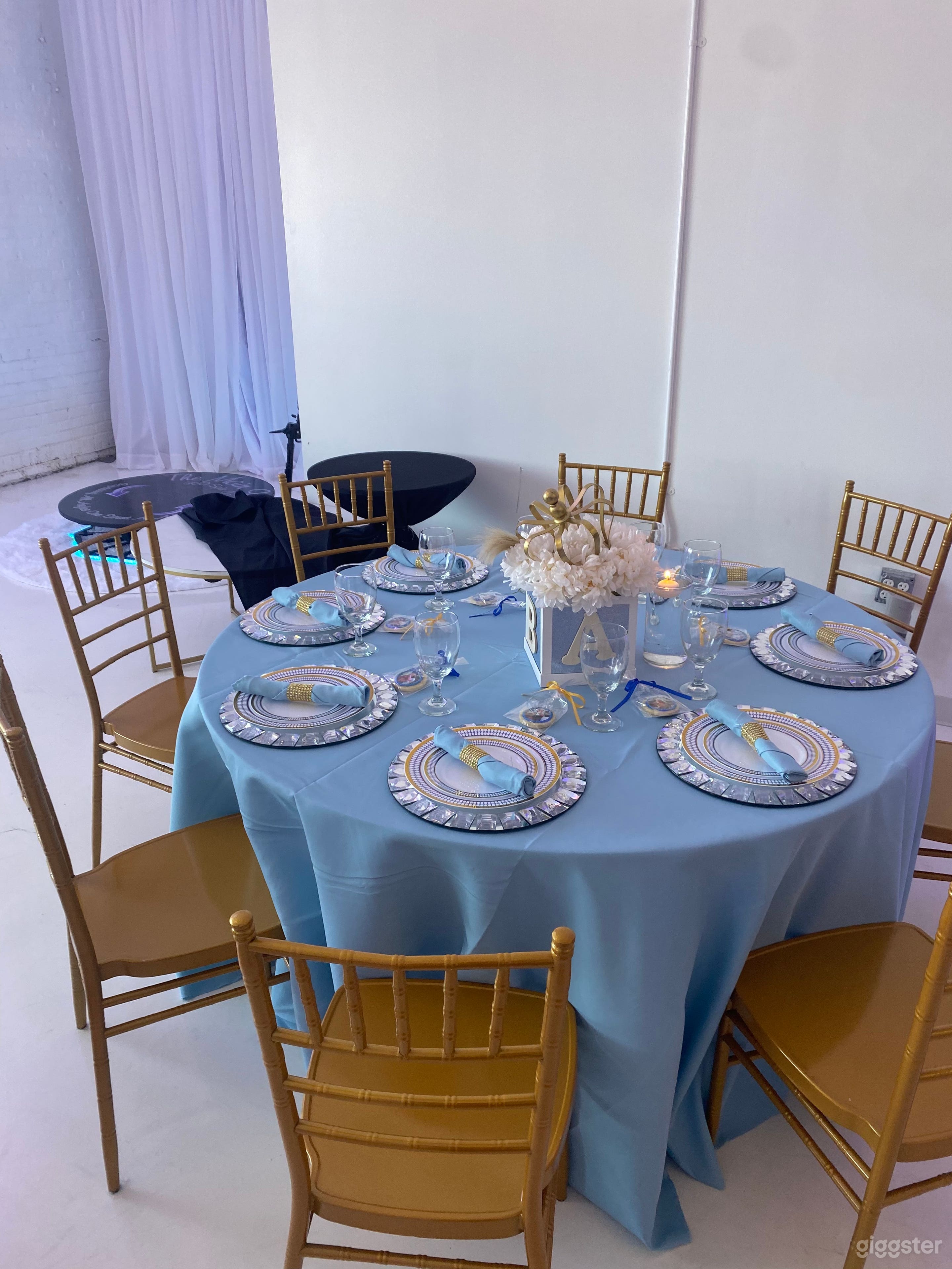 Luxurious Multipurpose Event Venue Photo 4