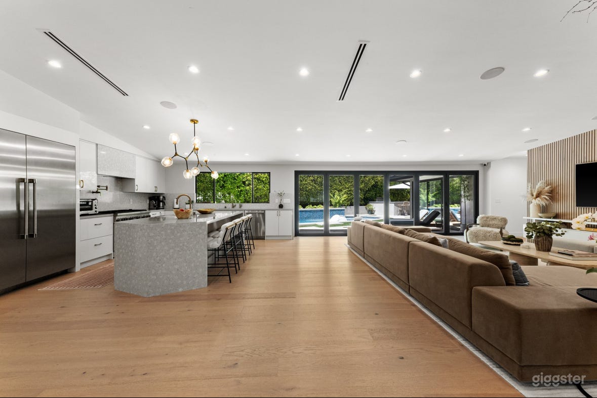 Encino Hills Gem Photo 4