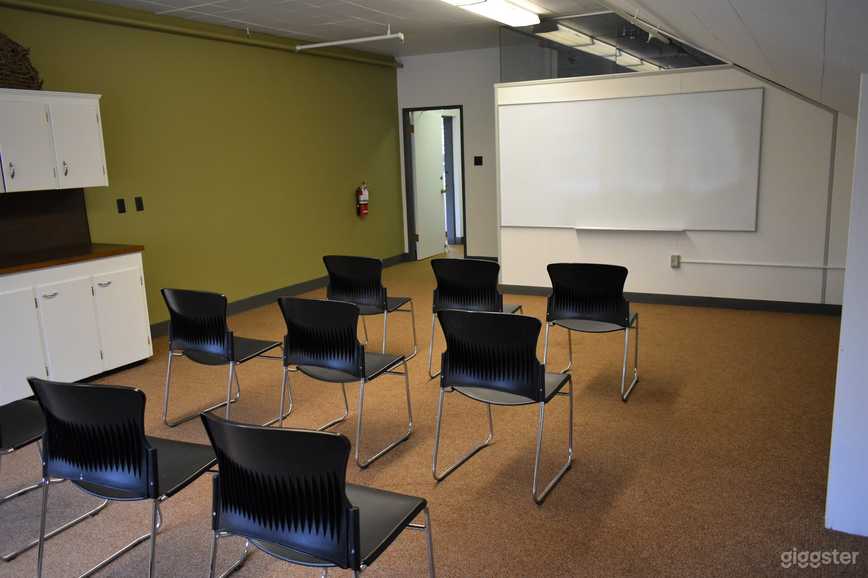 Versatile Meeting Space In Stanley Park Photo 3