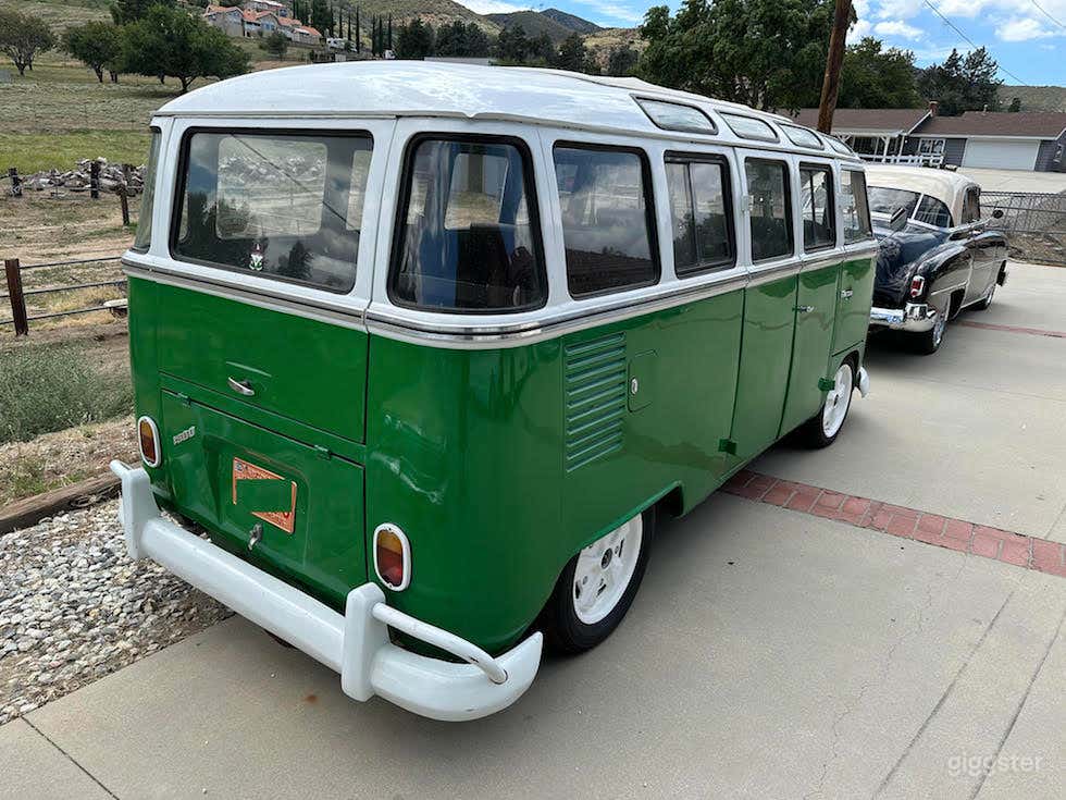 #76,071  Classic 1967 VW Bus  Photo 4