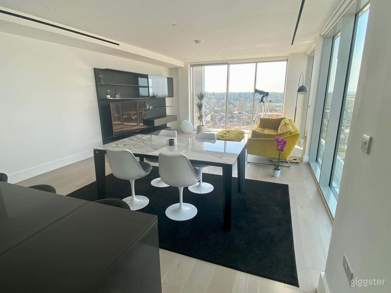 Dining &amp; Living area