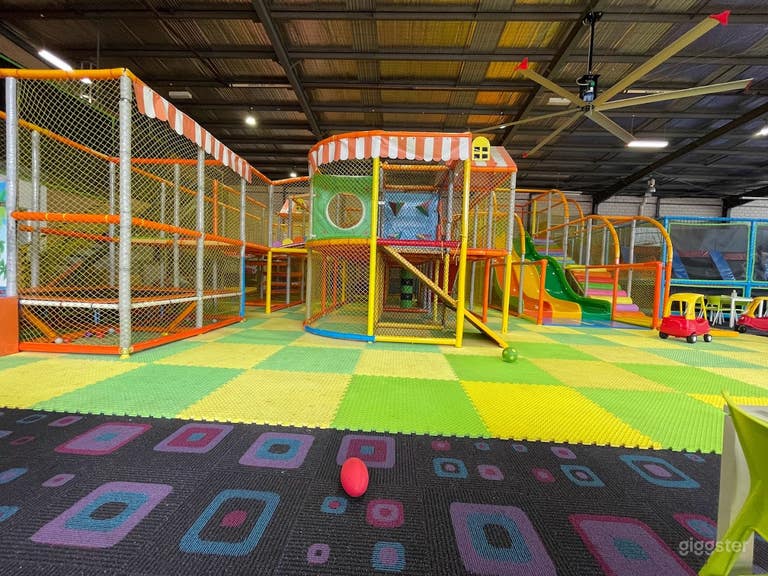  INDOOR PLAY CENTRE & CAFE 