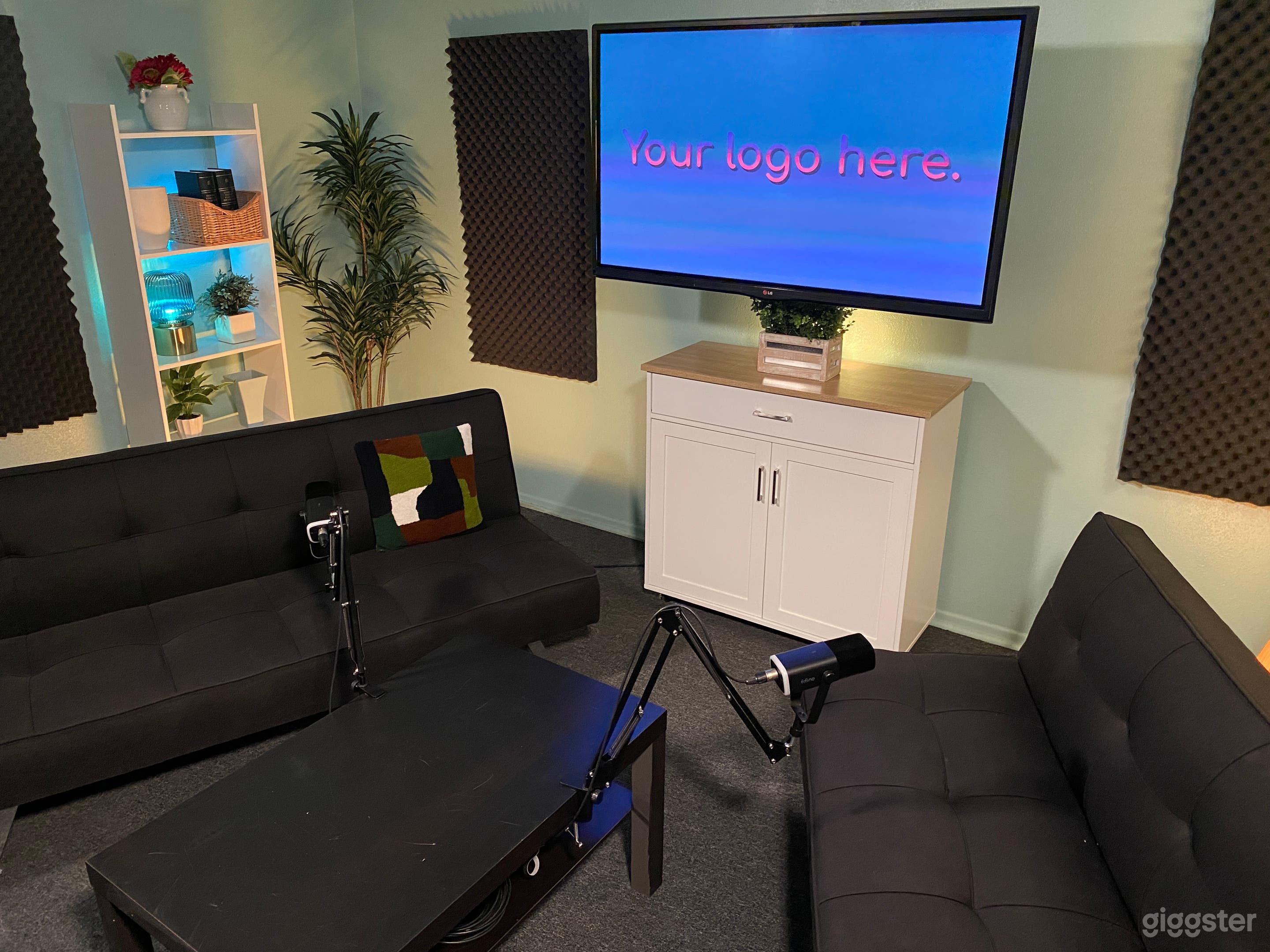Clean, Comfortable and Cozy Podcast Space Photo 3
