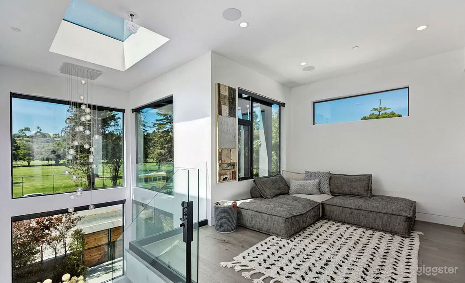 Contemporary Venice House with pool and views Photo 4