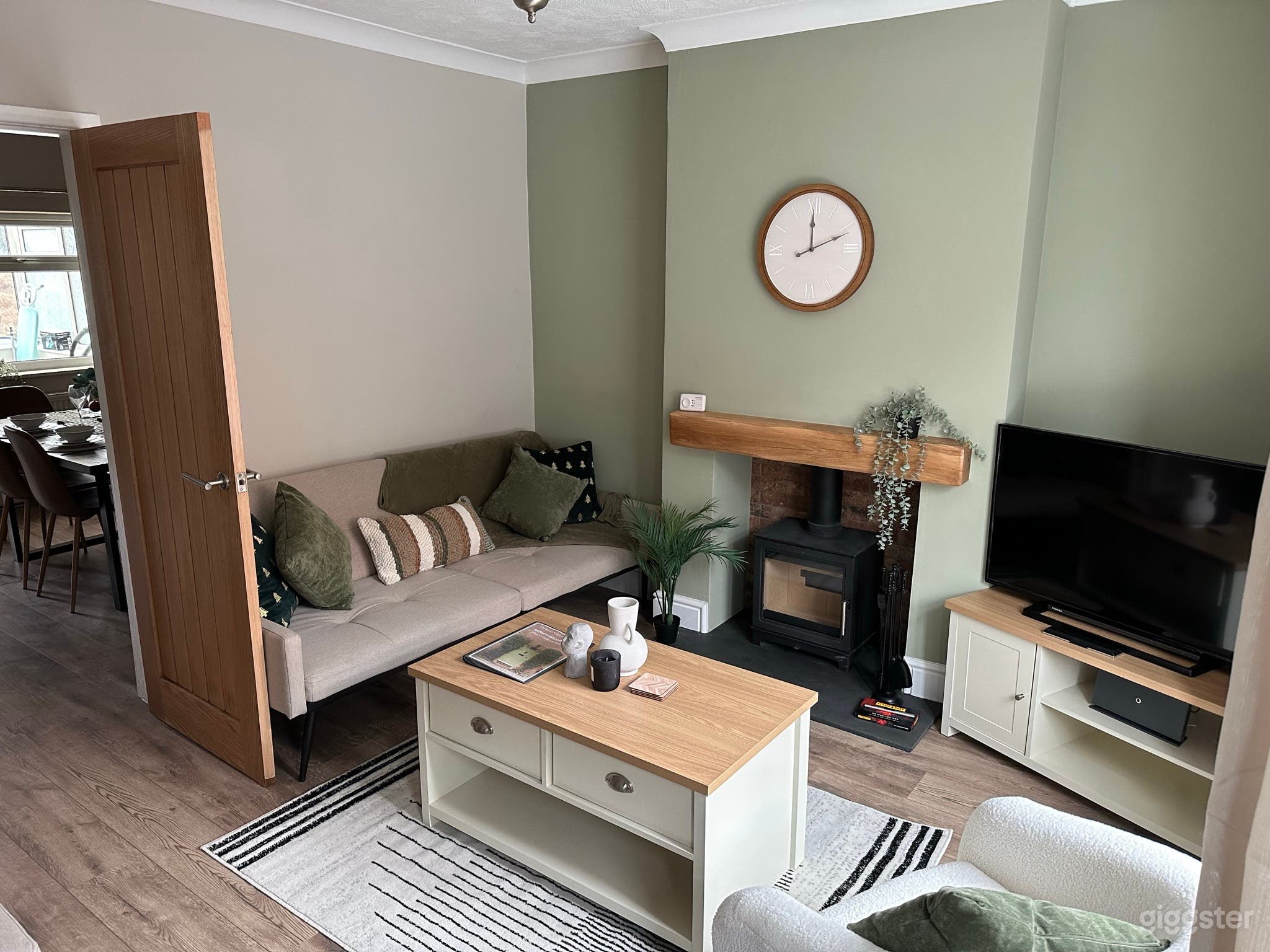 Peak District Cosy Cottage Photo 3