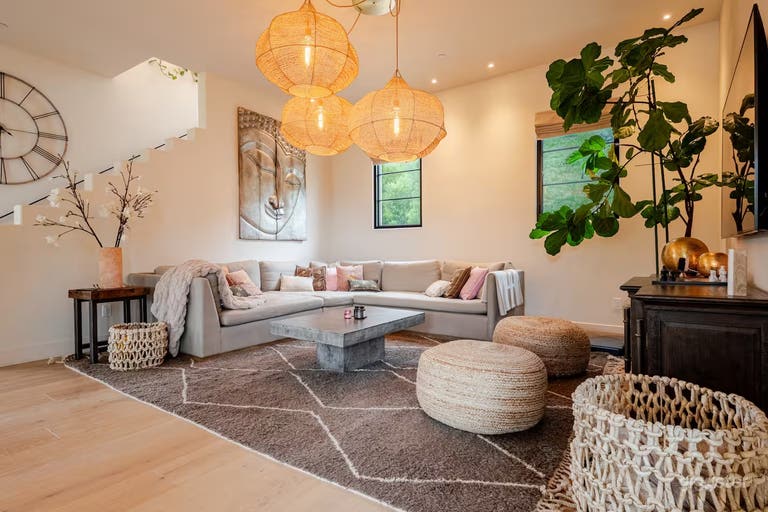  LARGE TULUM-STYLE HOME WITH SPECTACULAR VIEWS 