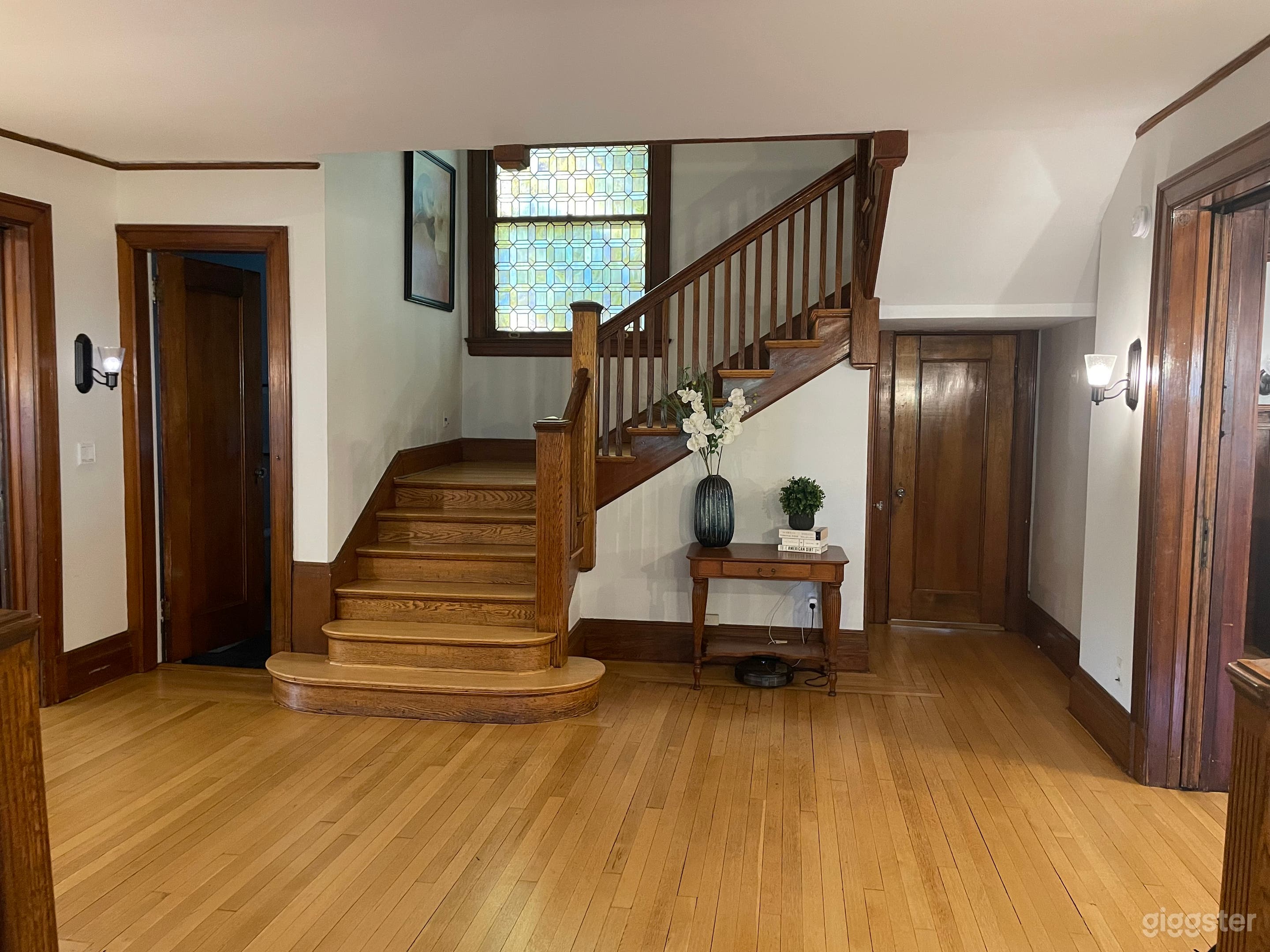 Historic Victorian Home in Montclair | 7 Bedrooms | NYC Photo 4