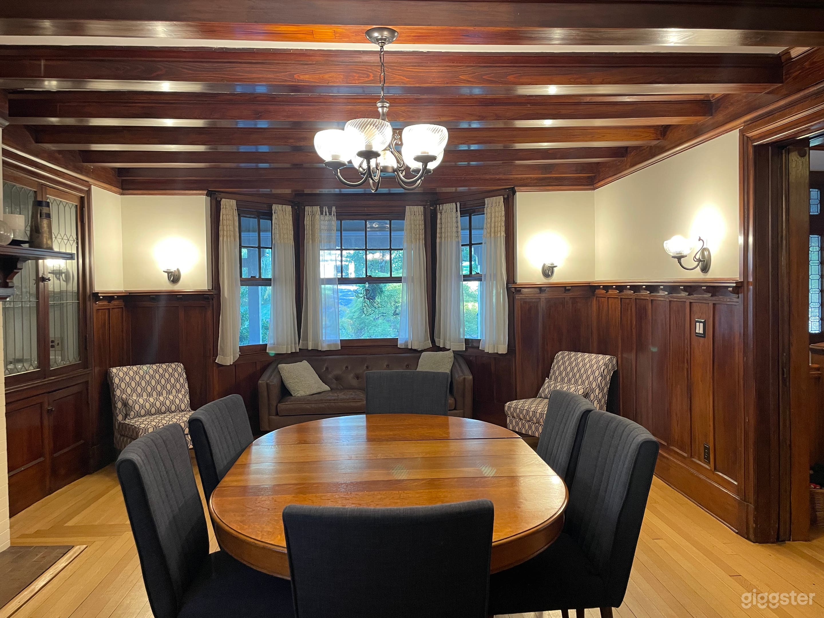 Historic Victorian Home in Montclair | 7 Bedrooms | NYC Photo 2