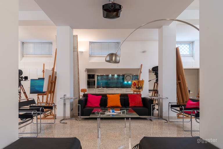  Cirene Loft — Artistic Loft in a Historic Milanese Villa 
