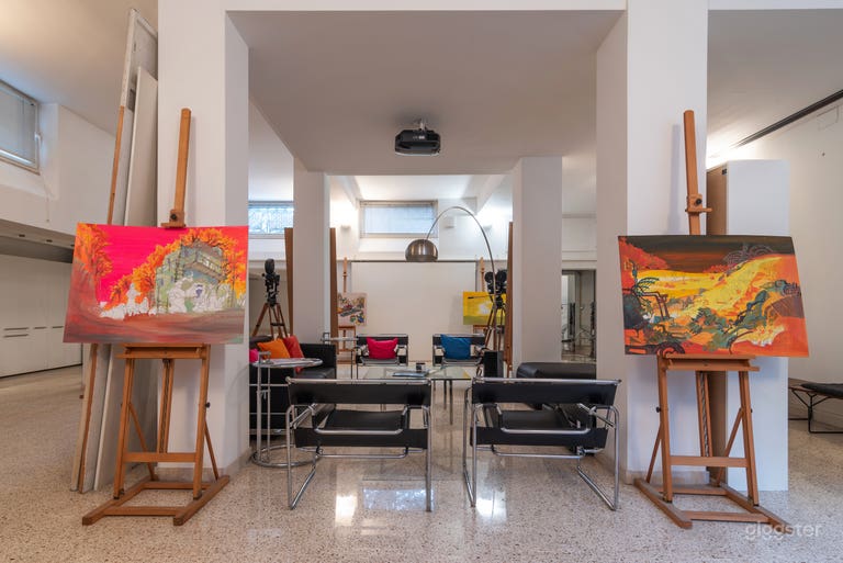  Cirene Loft — Artistic Loft in a Historic Milanese Villa 