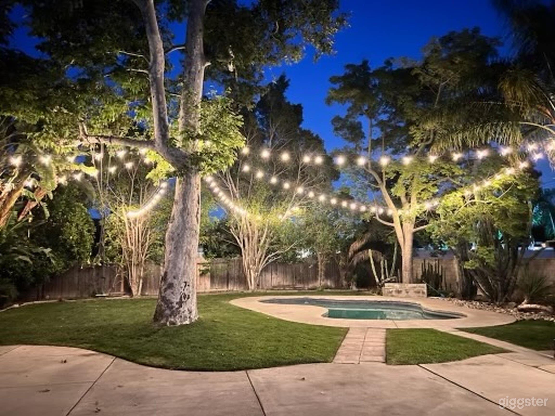 Nice pool in a Large secluded backyard with firepit Photo 1