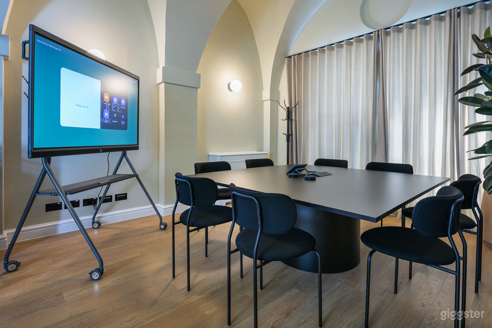 Mansfield Meeting Room  Photo 3