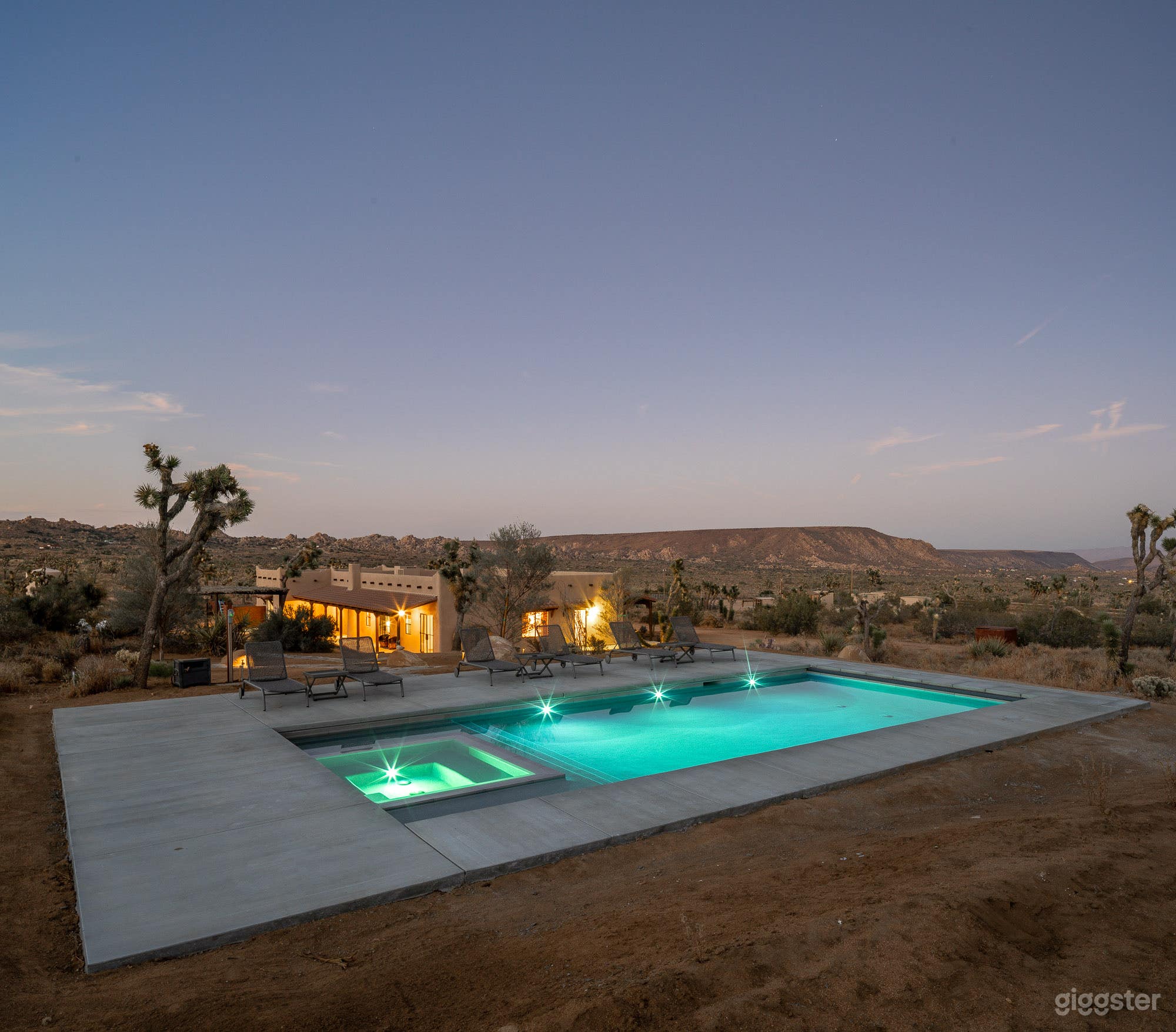 Ranch - large ranch home on 35 acres pool Photo 2