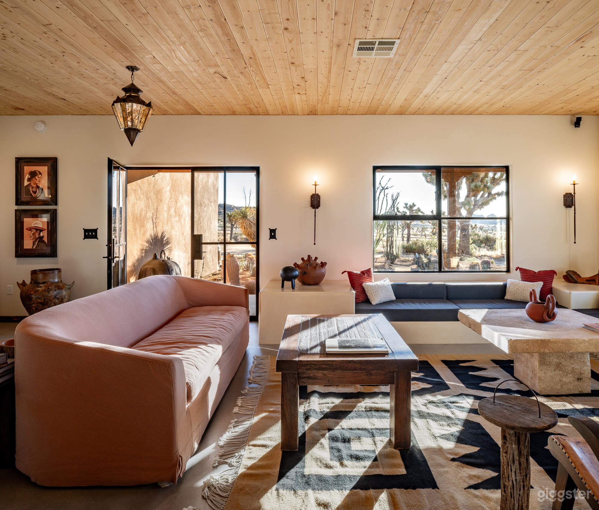 Ranch - large ranch home on 35 acres pool Photo 3