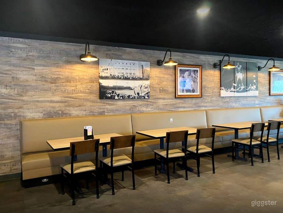 Upstairs Restaurant Event Space Photo 3