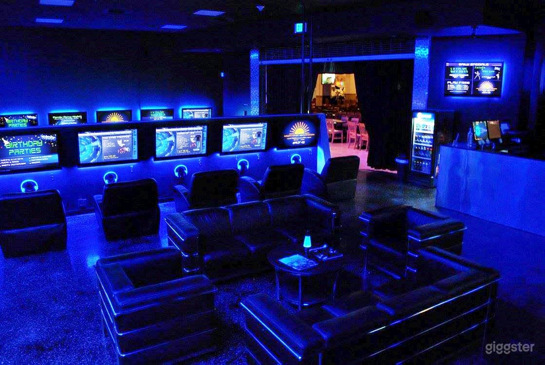 Premium Social Gaming Lounge Photo 1