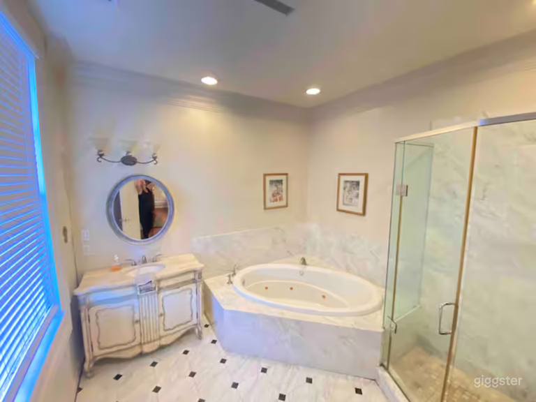  Local Living - Unit B 