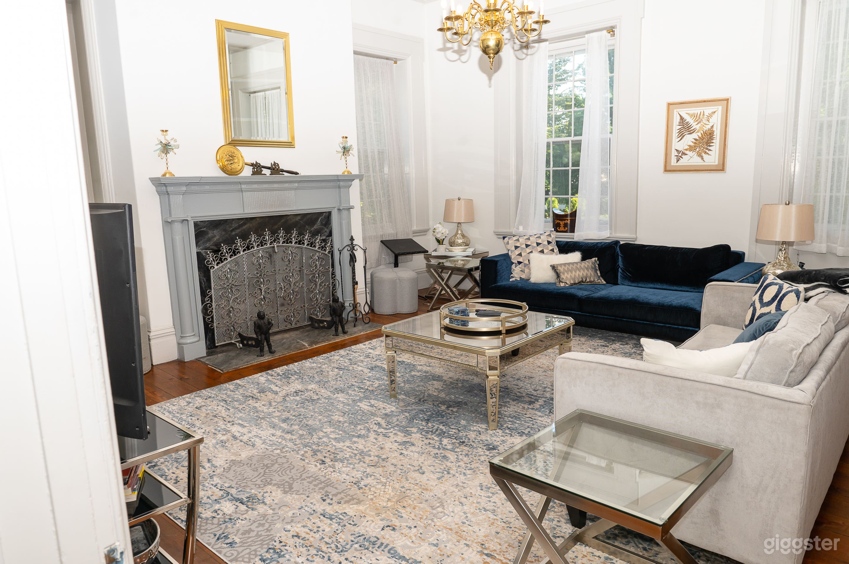 Historic Riverfront Home Photo 2