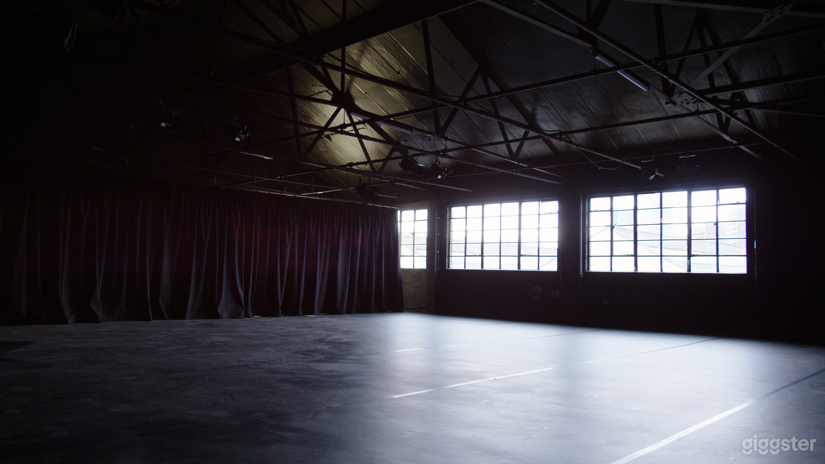 Klatch Studio: Black Box Photo 2