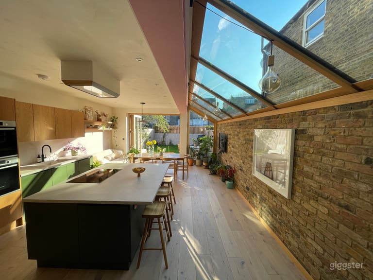  Open plan kitchen, brick wall, concrete wall and textured walls 