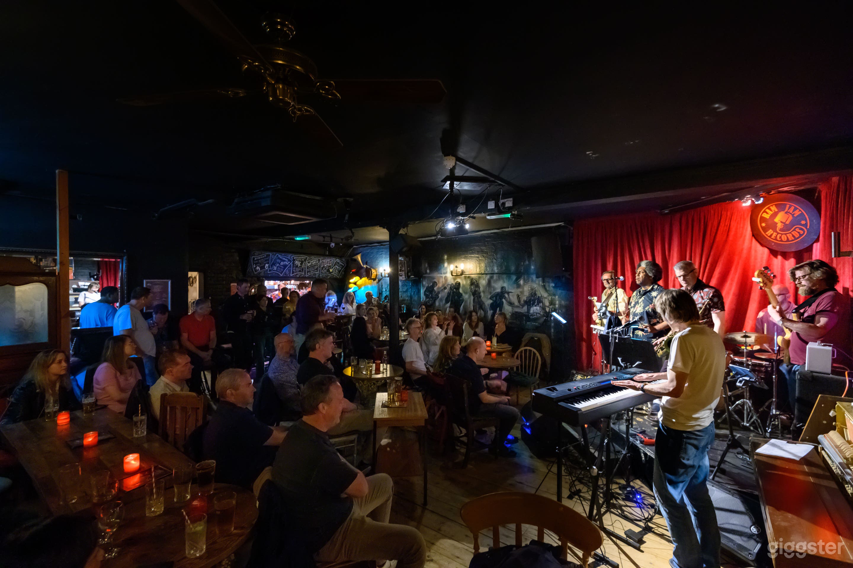 HOME OF MUSIC &amp; COMEDY IN KINGSTON Photo 3