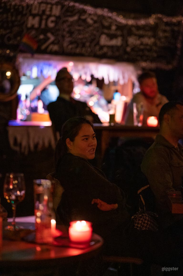  HOME OF MUSIC & COMEDY IN KINGSTON 