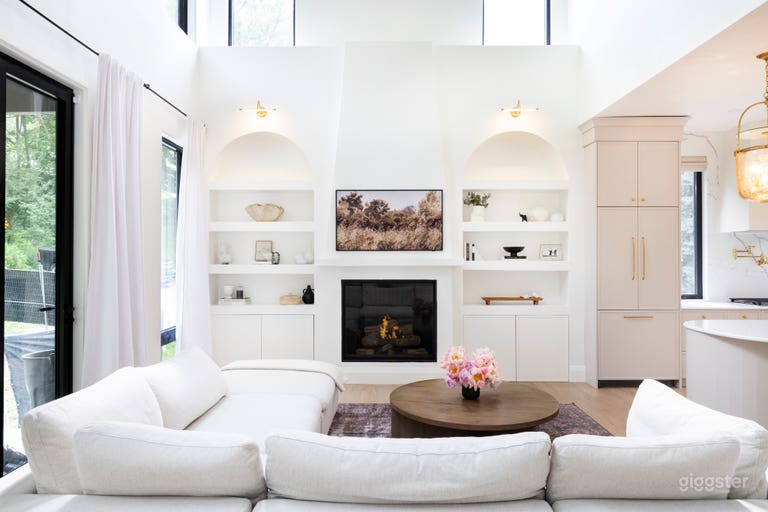  Luxury Ravine Home with Chef Kitchen & Forest Views 