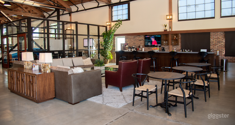  Multifunctional Warehouse 