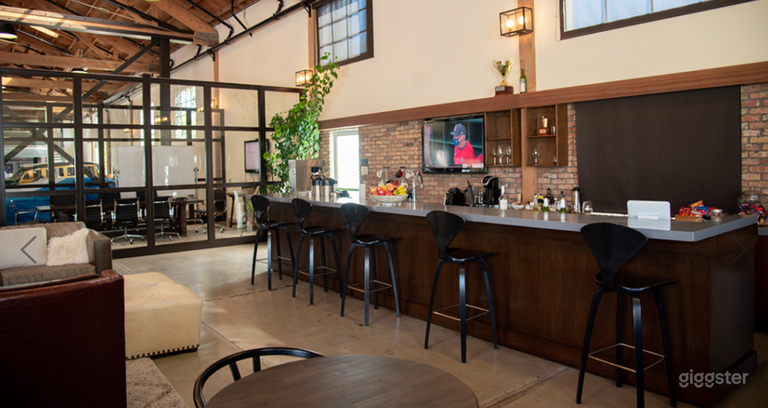  Multifunctional Warehouse 