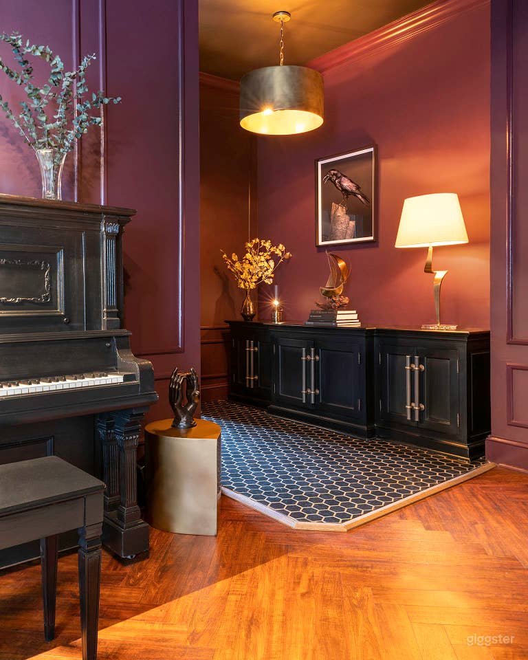  Chic Vintage-Style Castro Club Lounge 