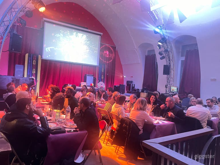  Elegant Event Space in Paris 