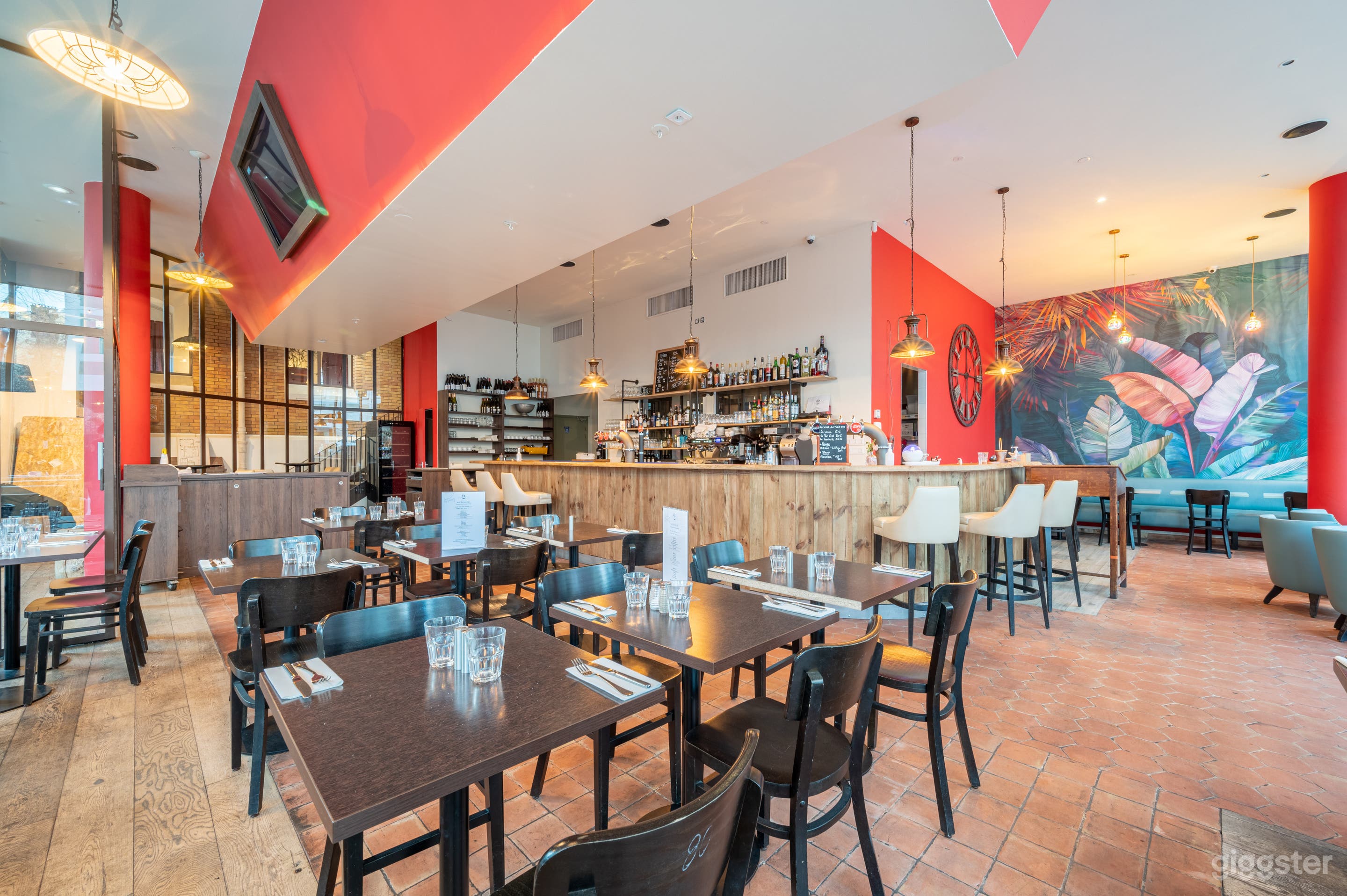 Elegant Event Space in Paris Photo 2