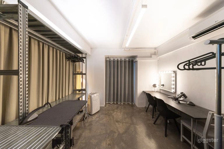  Cyclorama Photography Studio 