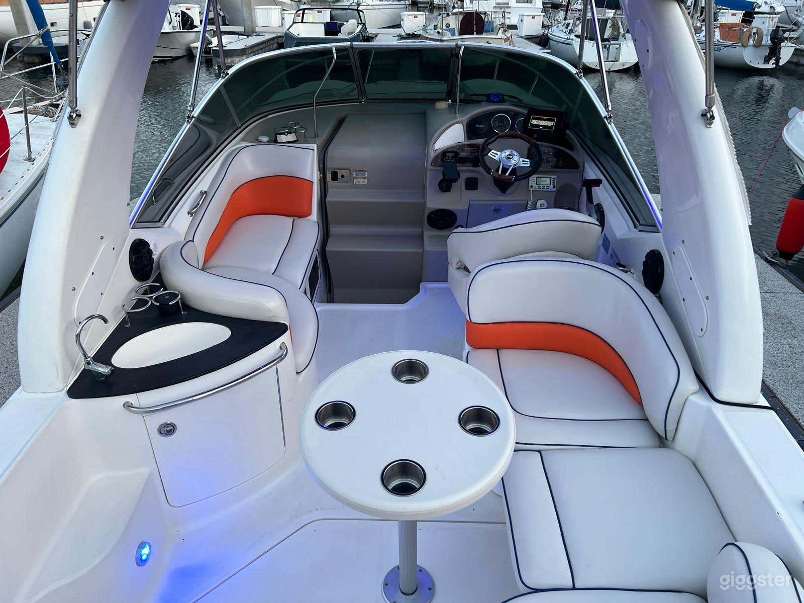 2007 Sea Ray Sundancer Yacht Perfect for Photo & Video shoot Photo 3