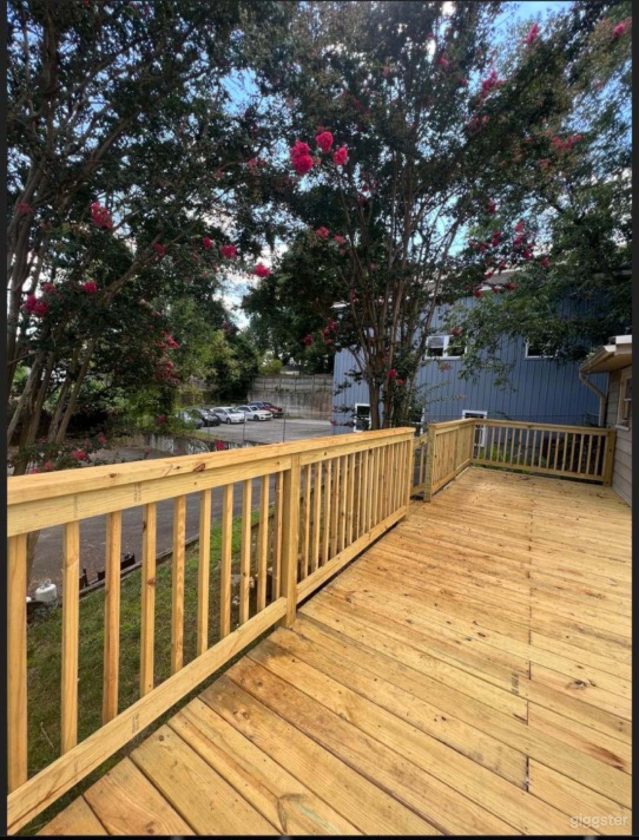  Spacious Deck: A Creative Haven for All Occasions Photo 2