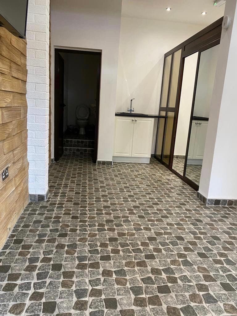  Luxury space office studio in Lanark town centre 