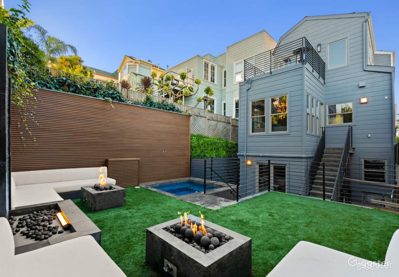 Large Built-In Hot Tub Photo 1