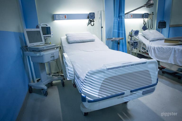  FULL HOSPITAL Standing Set | FilmStudioLA 